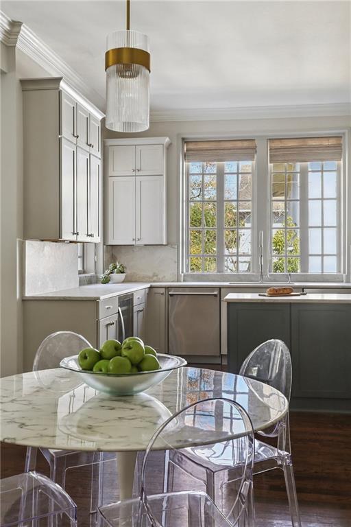 44 AUDUBON Boulevard