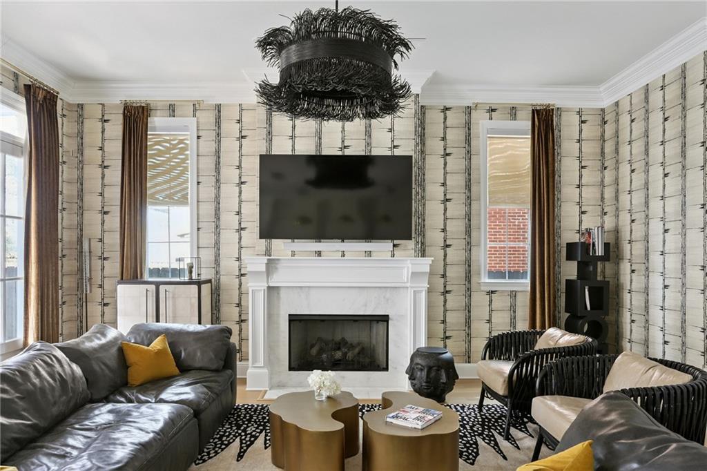 6838 CANAL Boulevard