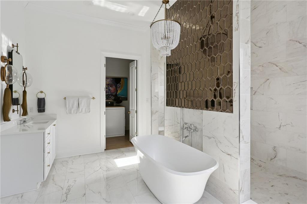 6838 CANAL Boulevard