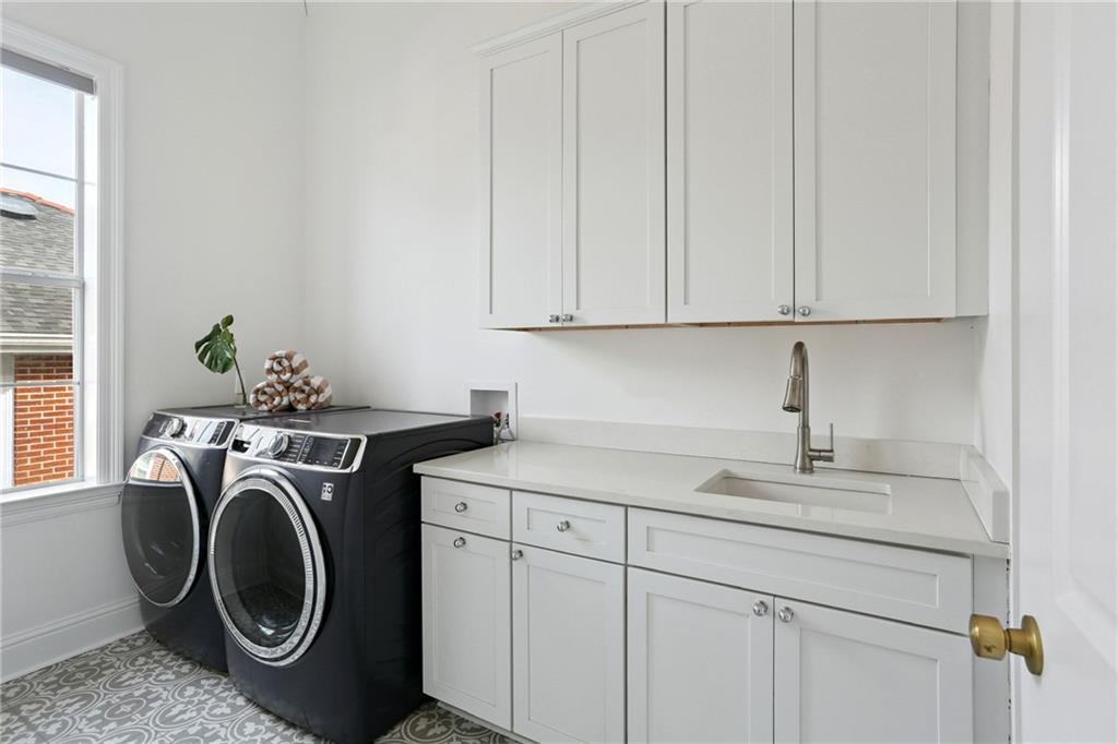 6838 CANAL Boulevard