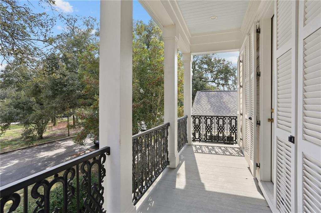 6838 CANAL Boulevard