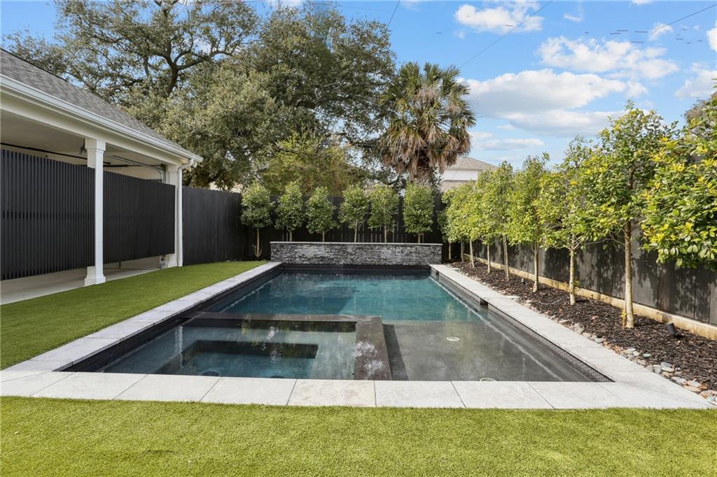 6838 CANAL Boulevard