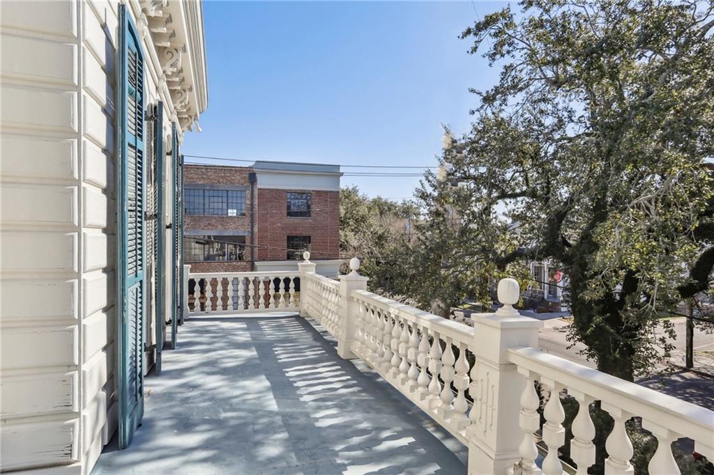 3607 MAGAZINE Street