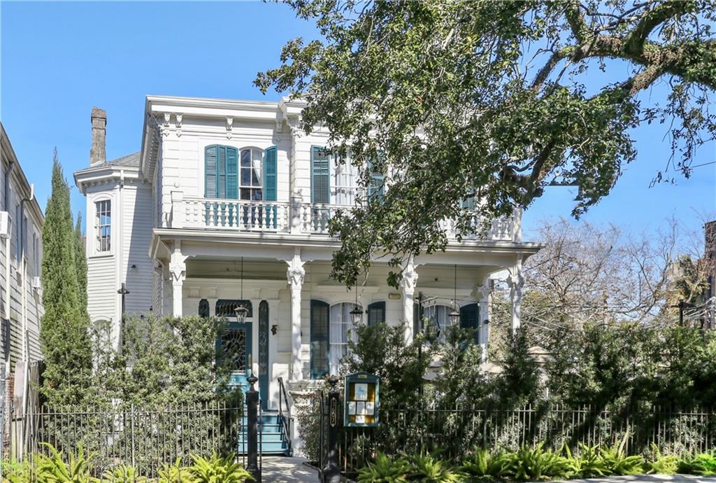 3607 MAGAZINE Street