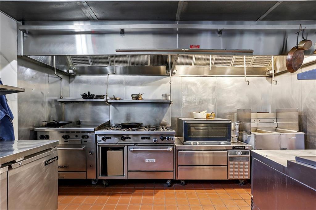 3607 MAGAZINE Street