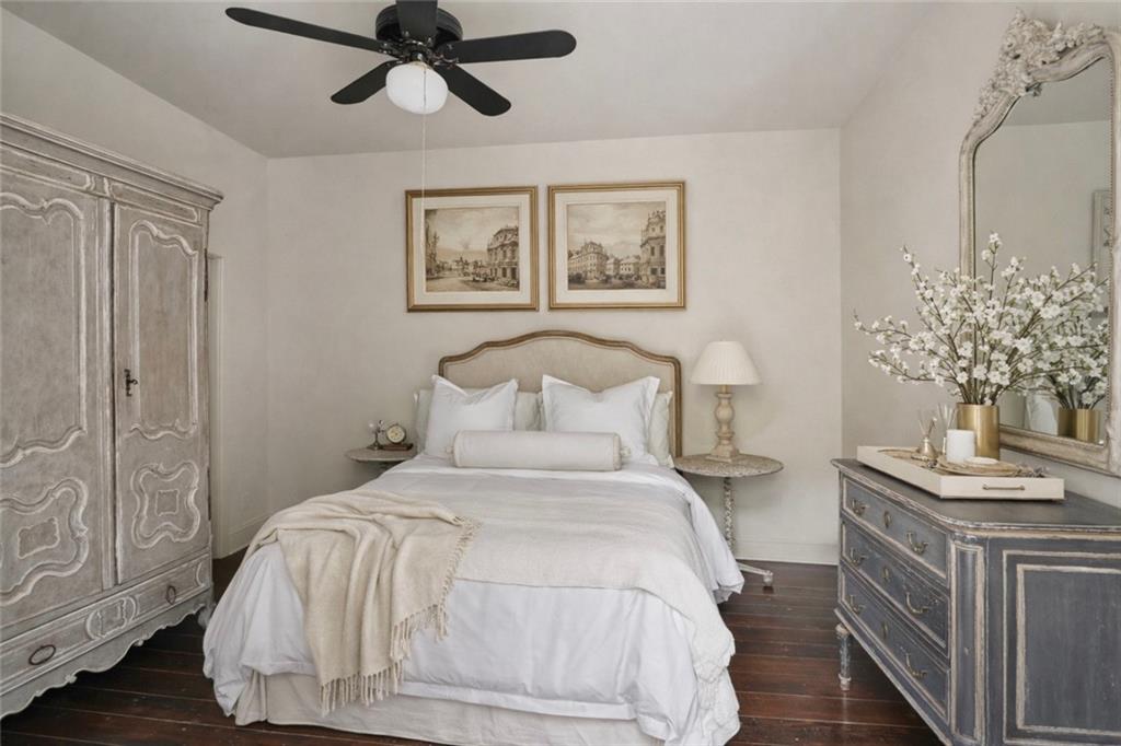 525 ST. LOUIS Street