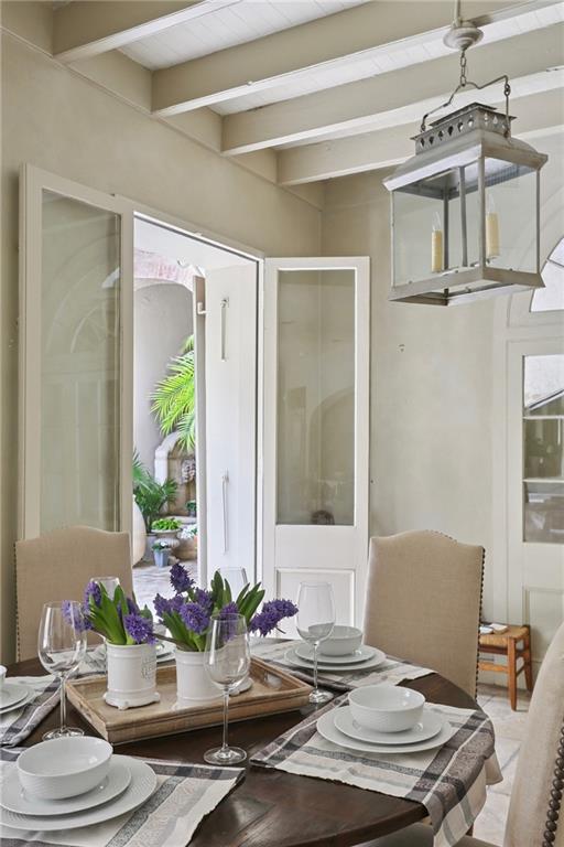 525 ST. LOUIS Street