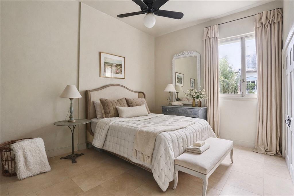 525 ST. LOUIS Street