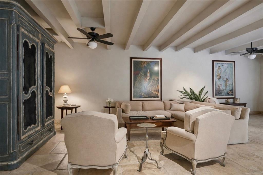 525 ST. LOUIS Street