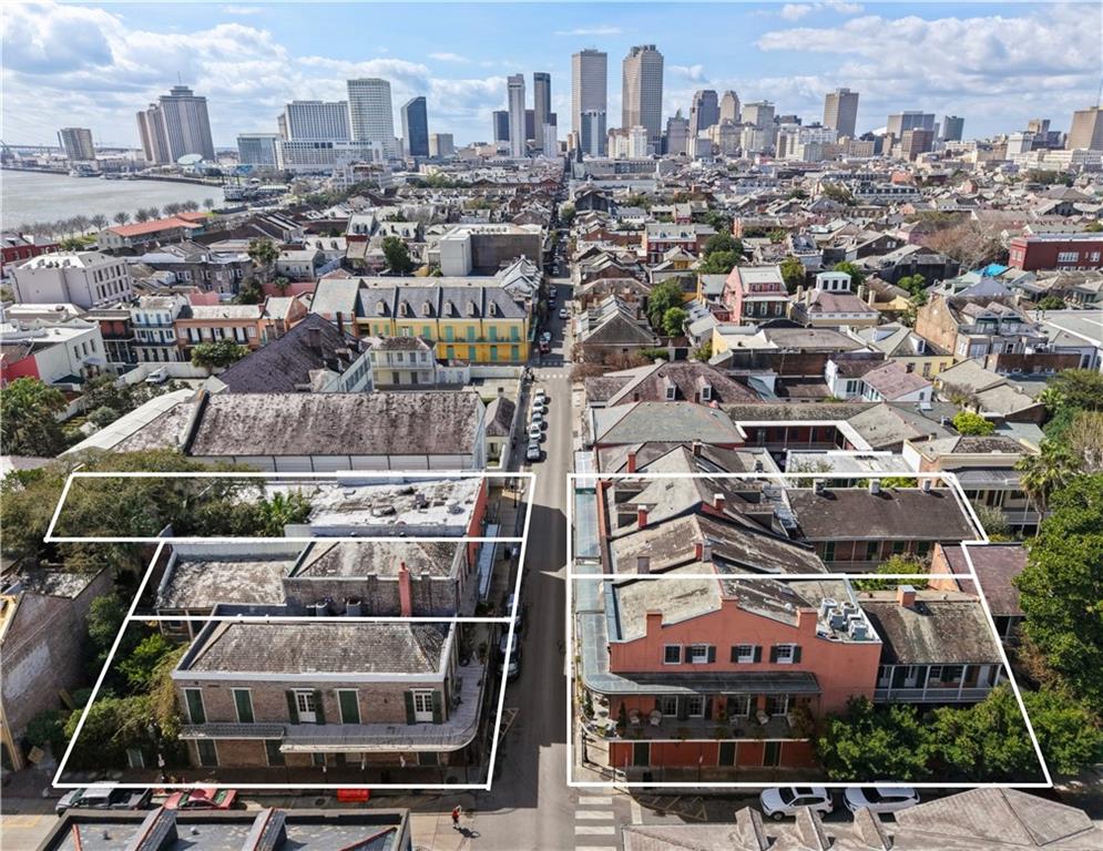 1130-1138 CHARTRES Street