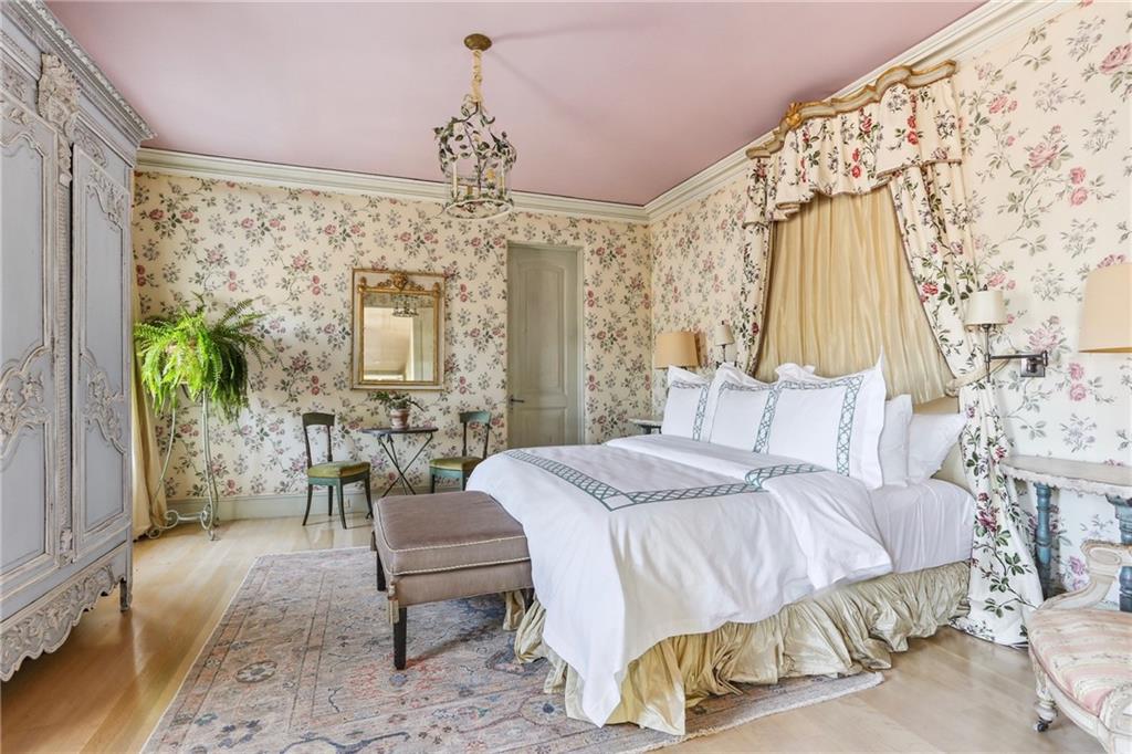 1130-1138 CHARTRES Street