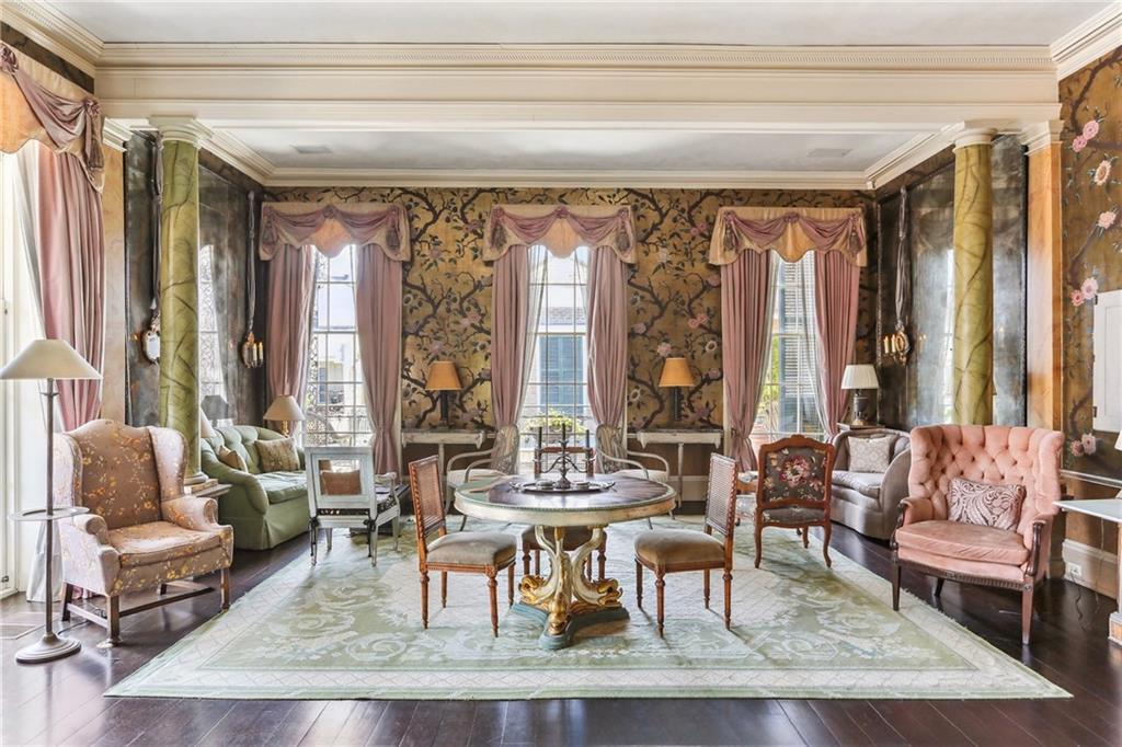 1130-1138 CHARTRES Street