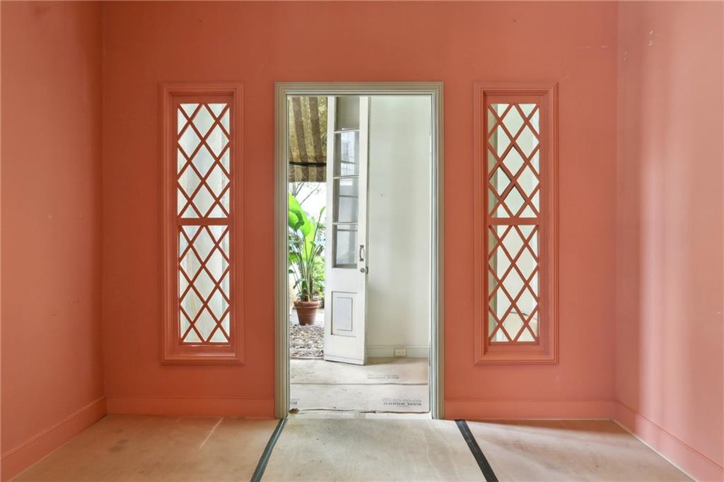 1130-1138 CHARTRES Street