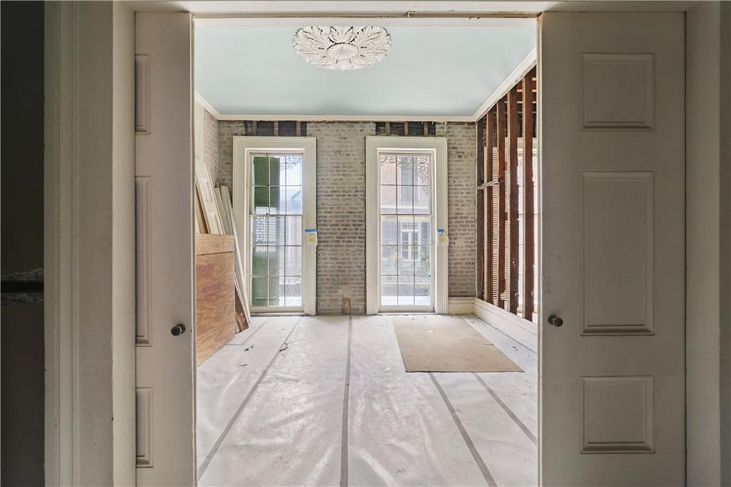 1130-1138 CHARTRES Street