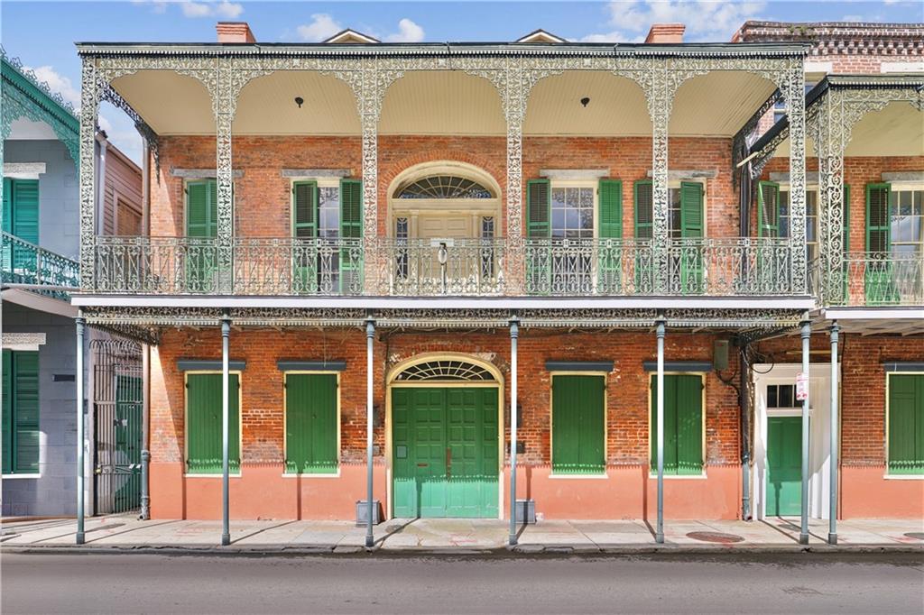 1130-1138 CHARTRES Street