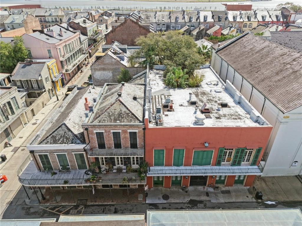 1130-1138 CHARTRES Street