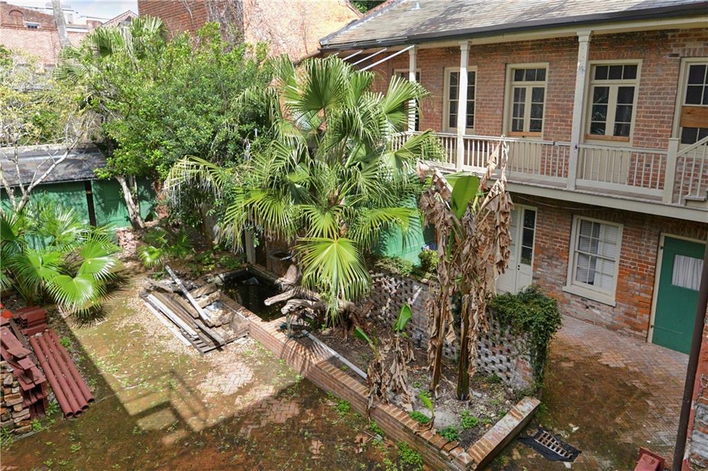 1130-1138 CHARTRES Street