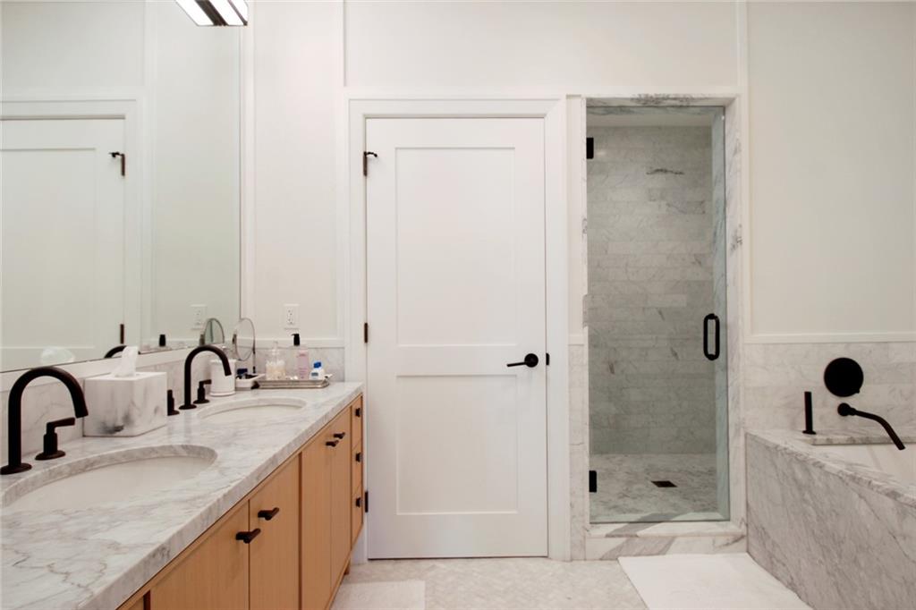 1001 JULIA Street 10B