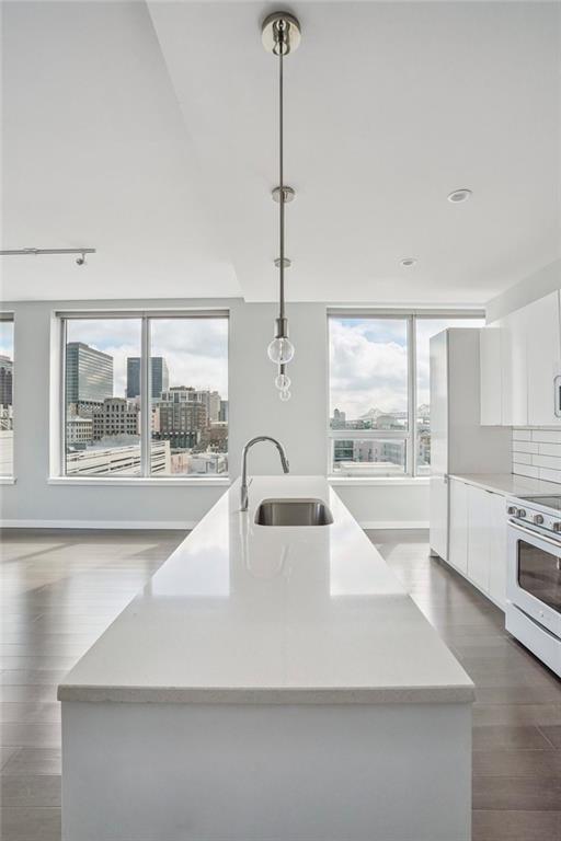 1000 GIROD Street PH2