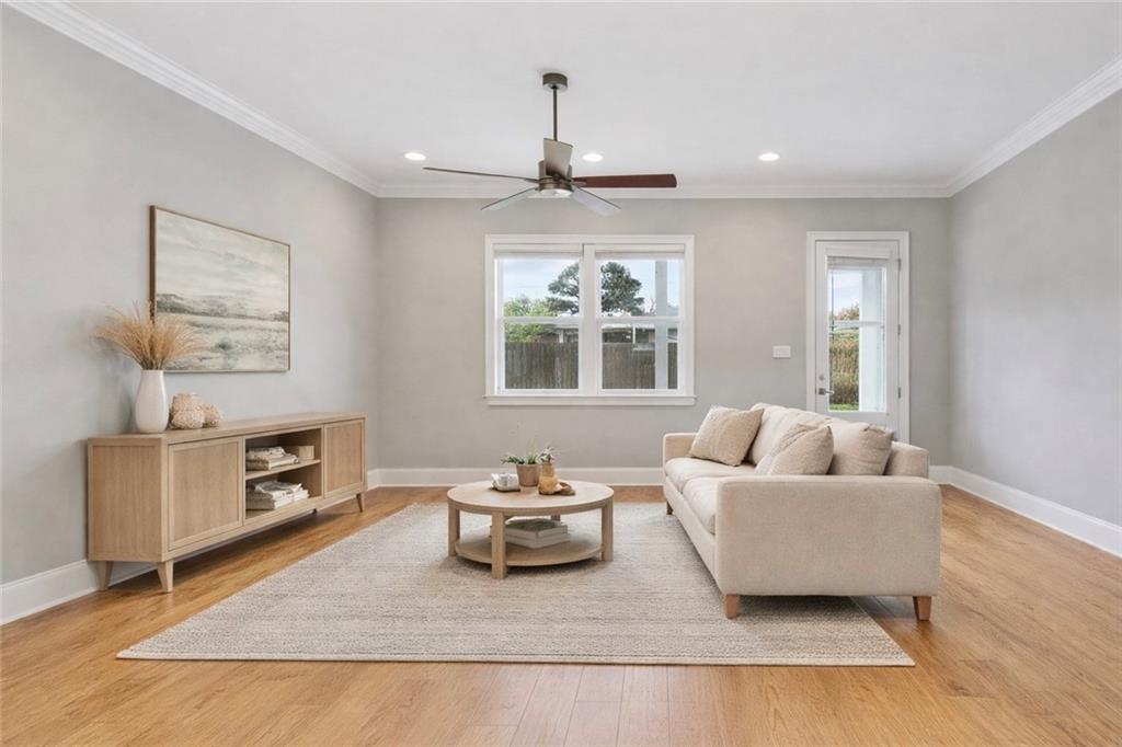 1504 CARNATION Avenue