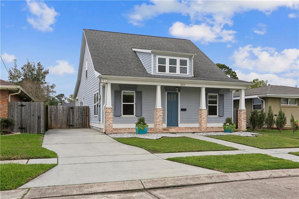 1504 CARNATION Avenue