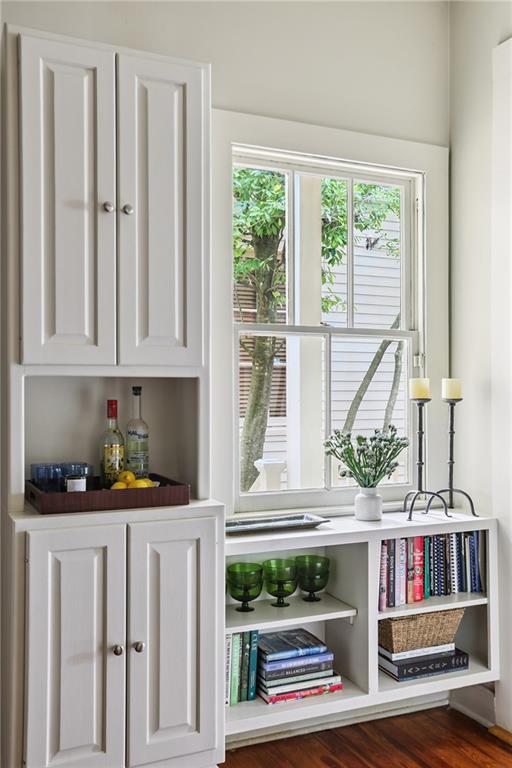 721 CONSTANTINOPLE Street