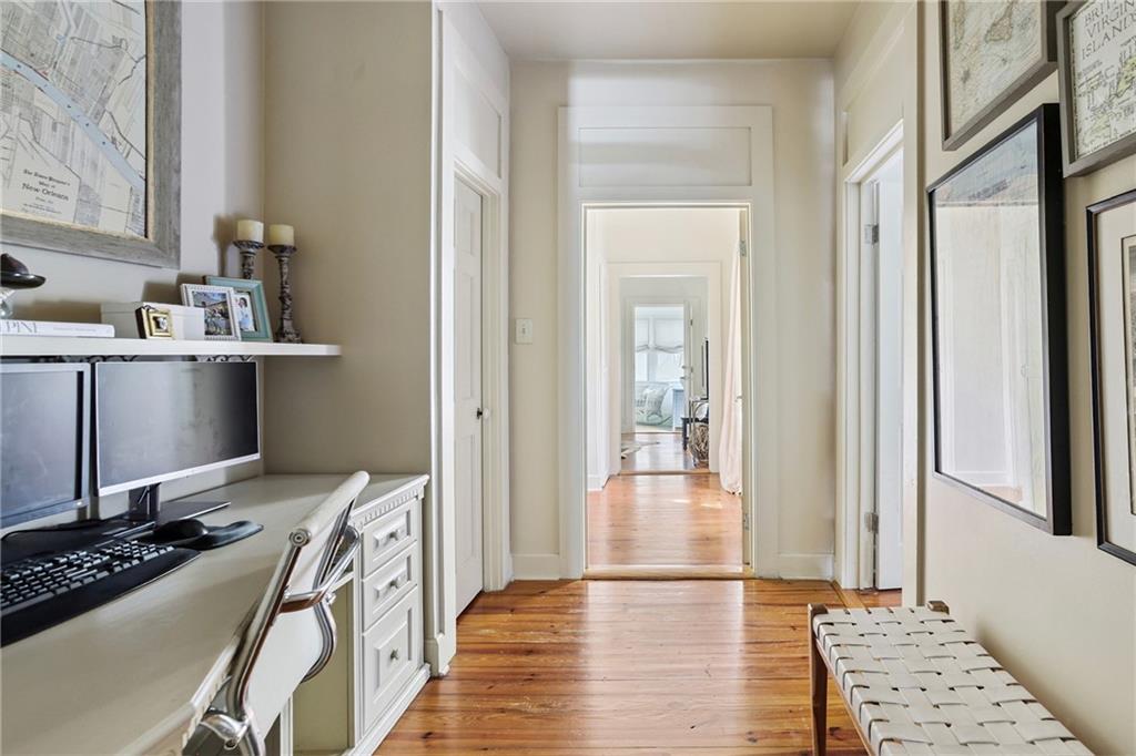 721 CONSTANTINOPLE Street