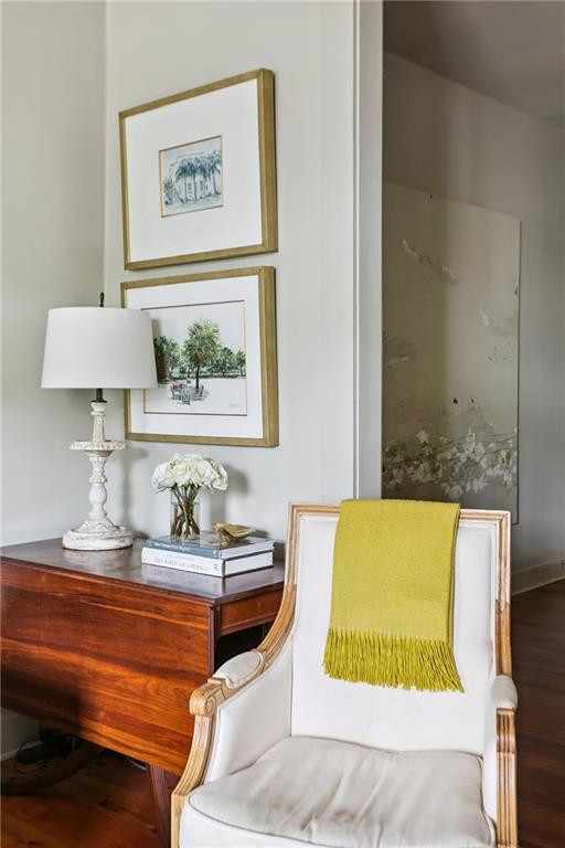 721 CONSTANTINOPLE Street