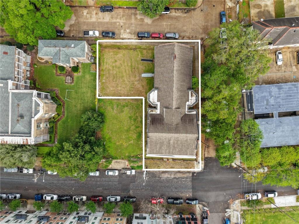 2003 CARONDELET Street