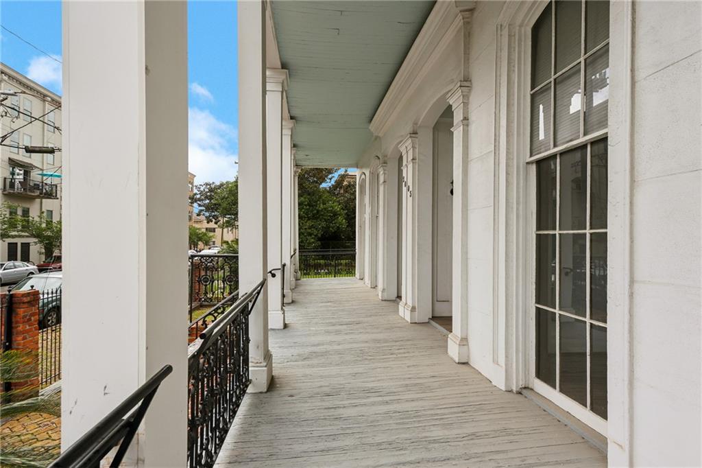 2003 CARONDELET Street