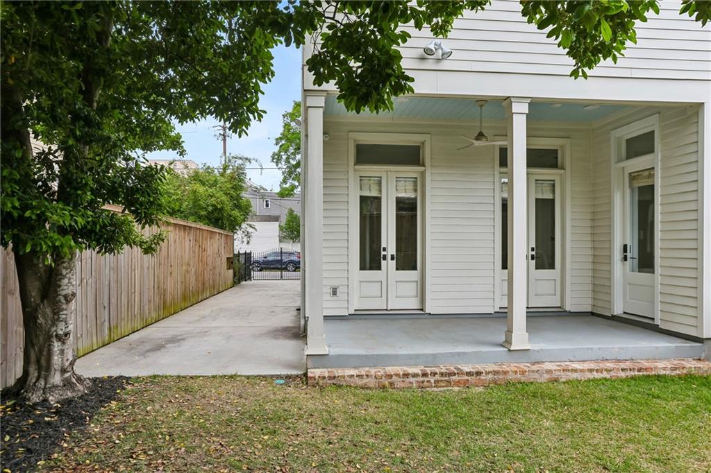 3808 PRYTANIA Street