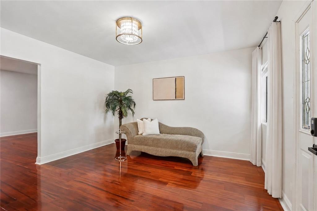 1 CHARLOTTE Drive