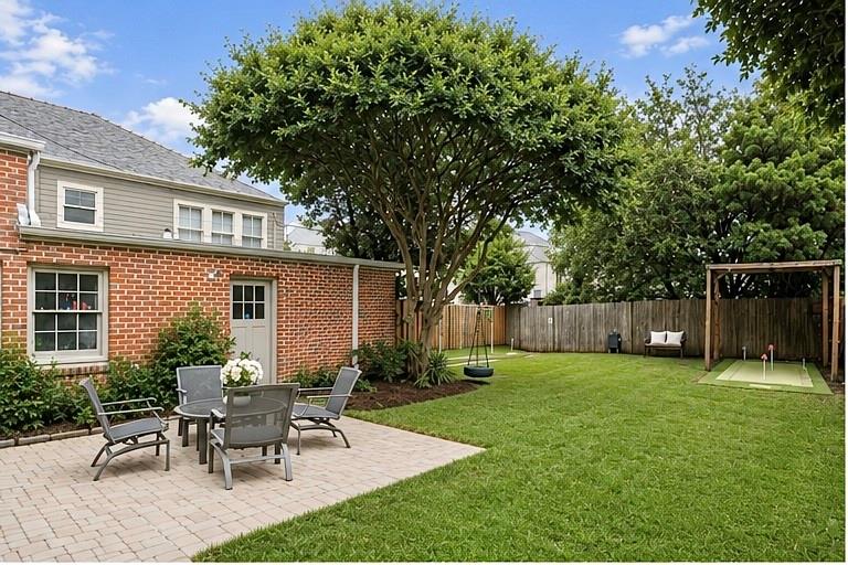 4145 VENDOME Place