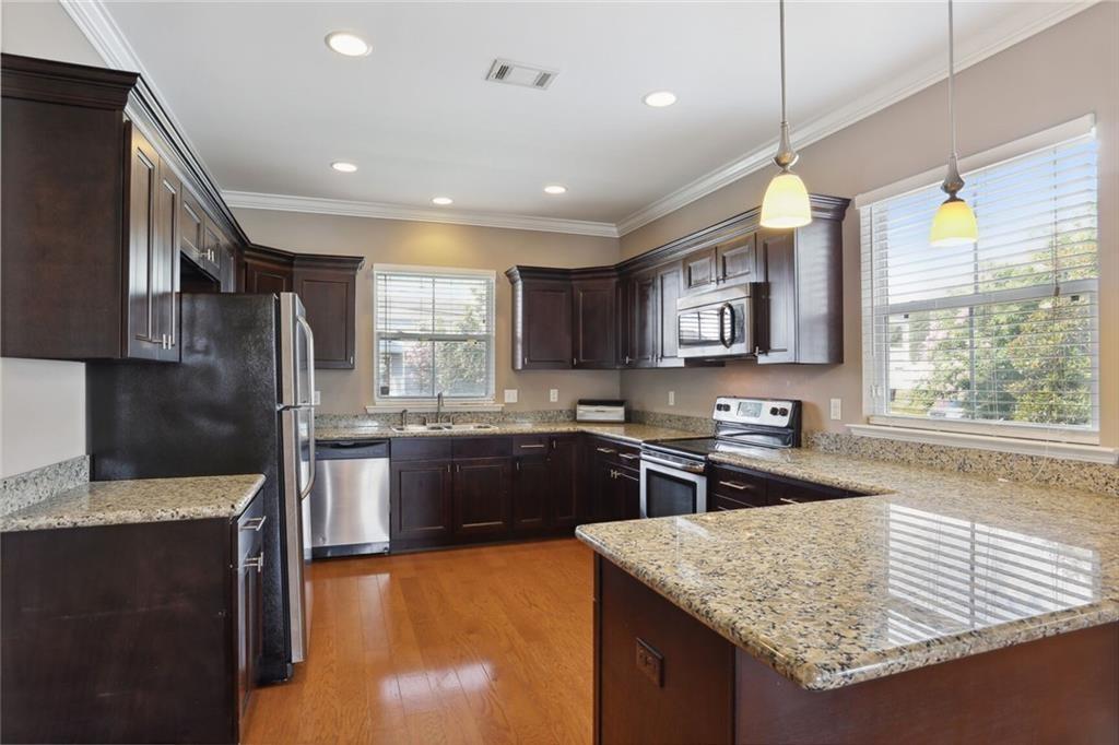 1525 GARDENA Drive