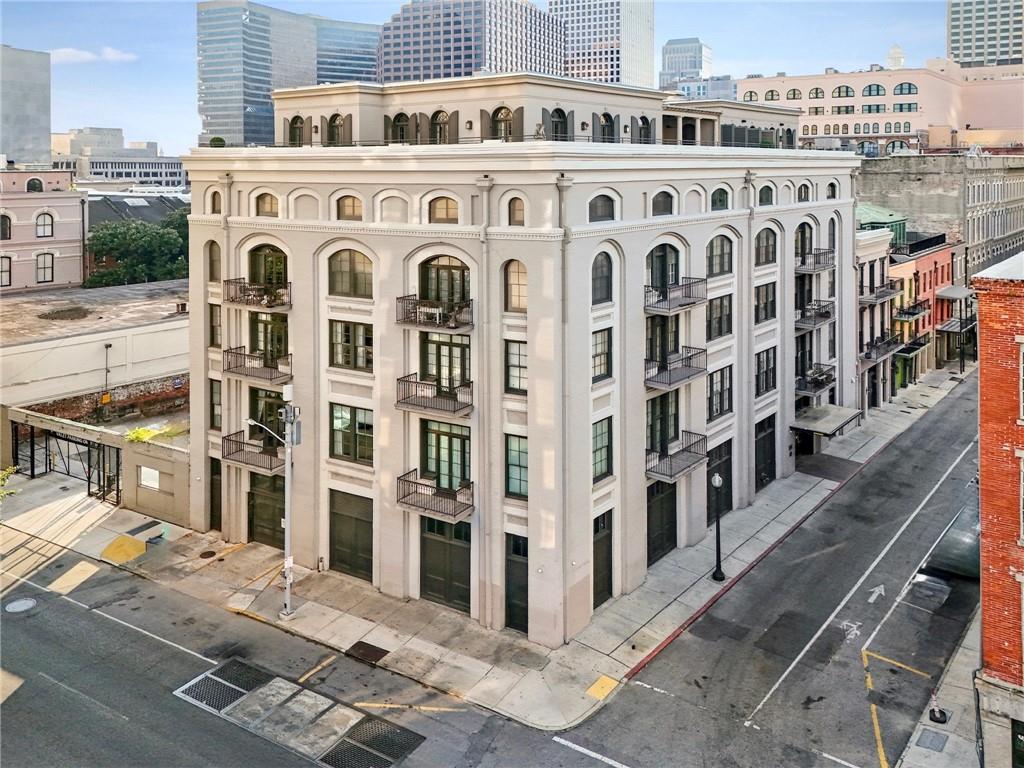 416 COMMON Street PHB