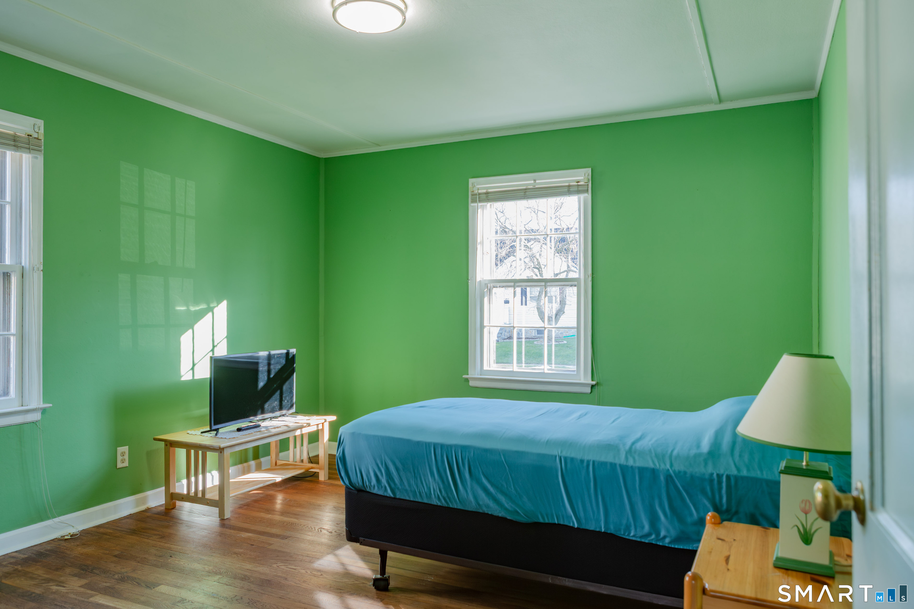 496 Burnsford Avenue