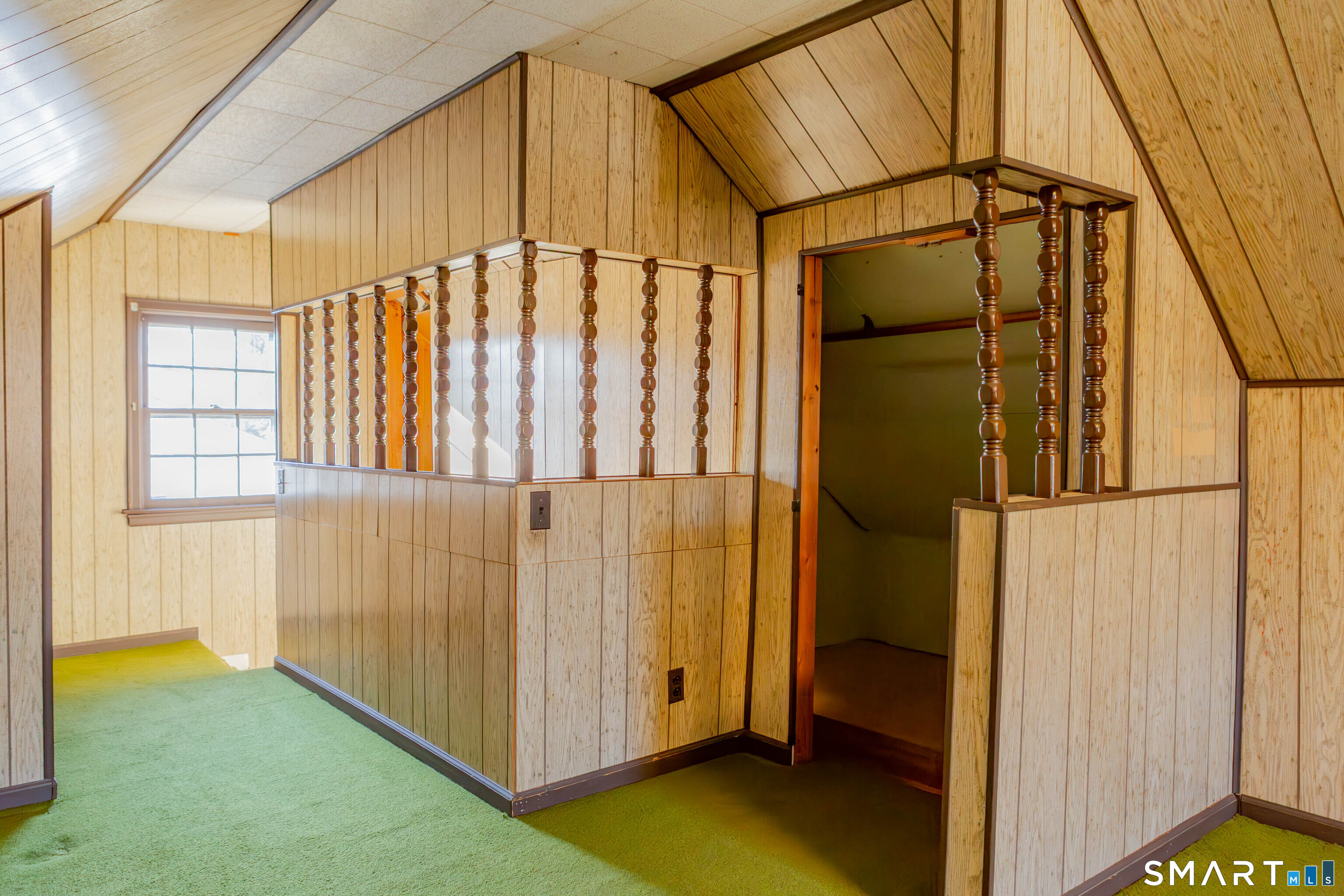 496 Burnsford Avenue