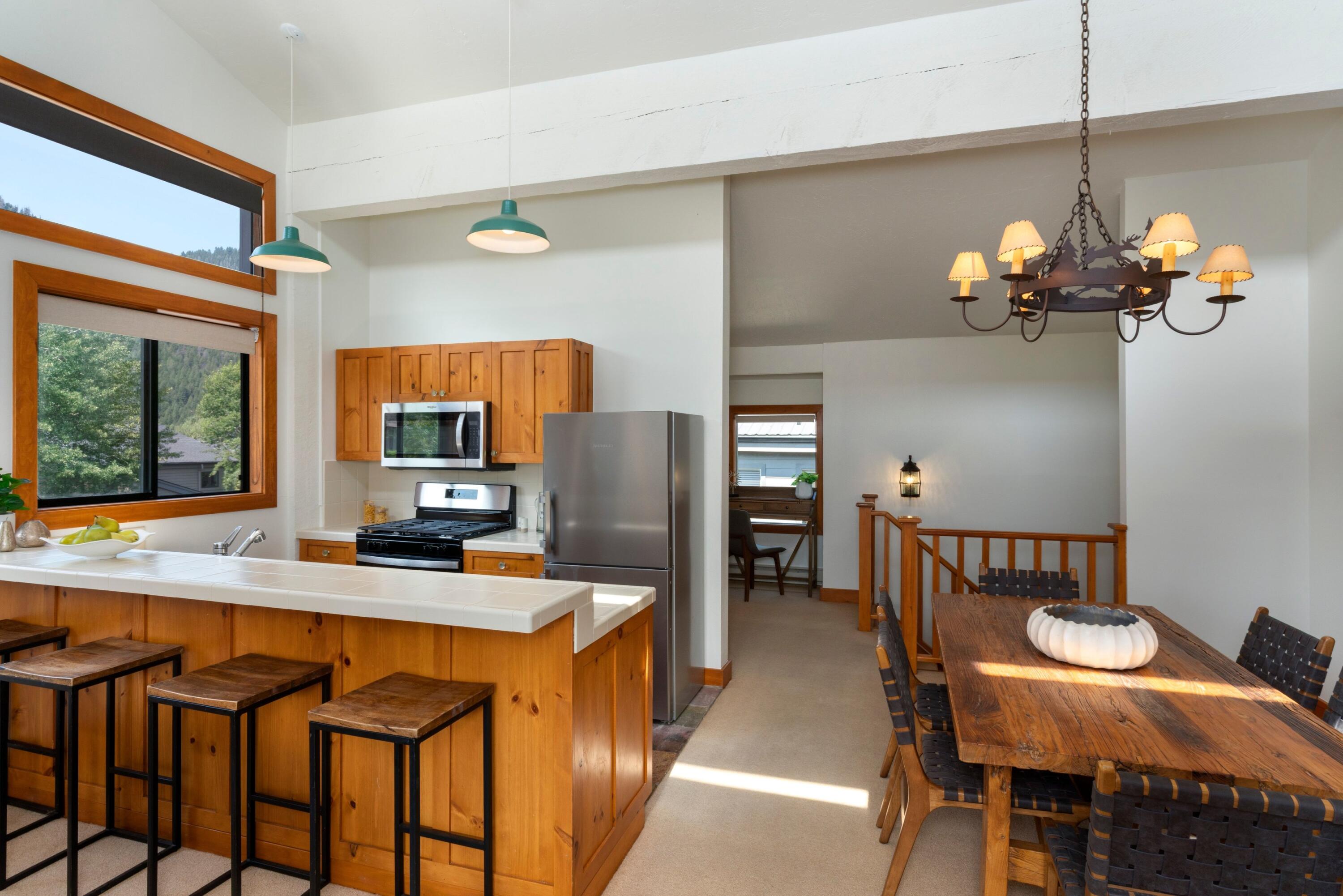 311 N 2ND Ave 4