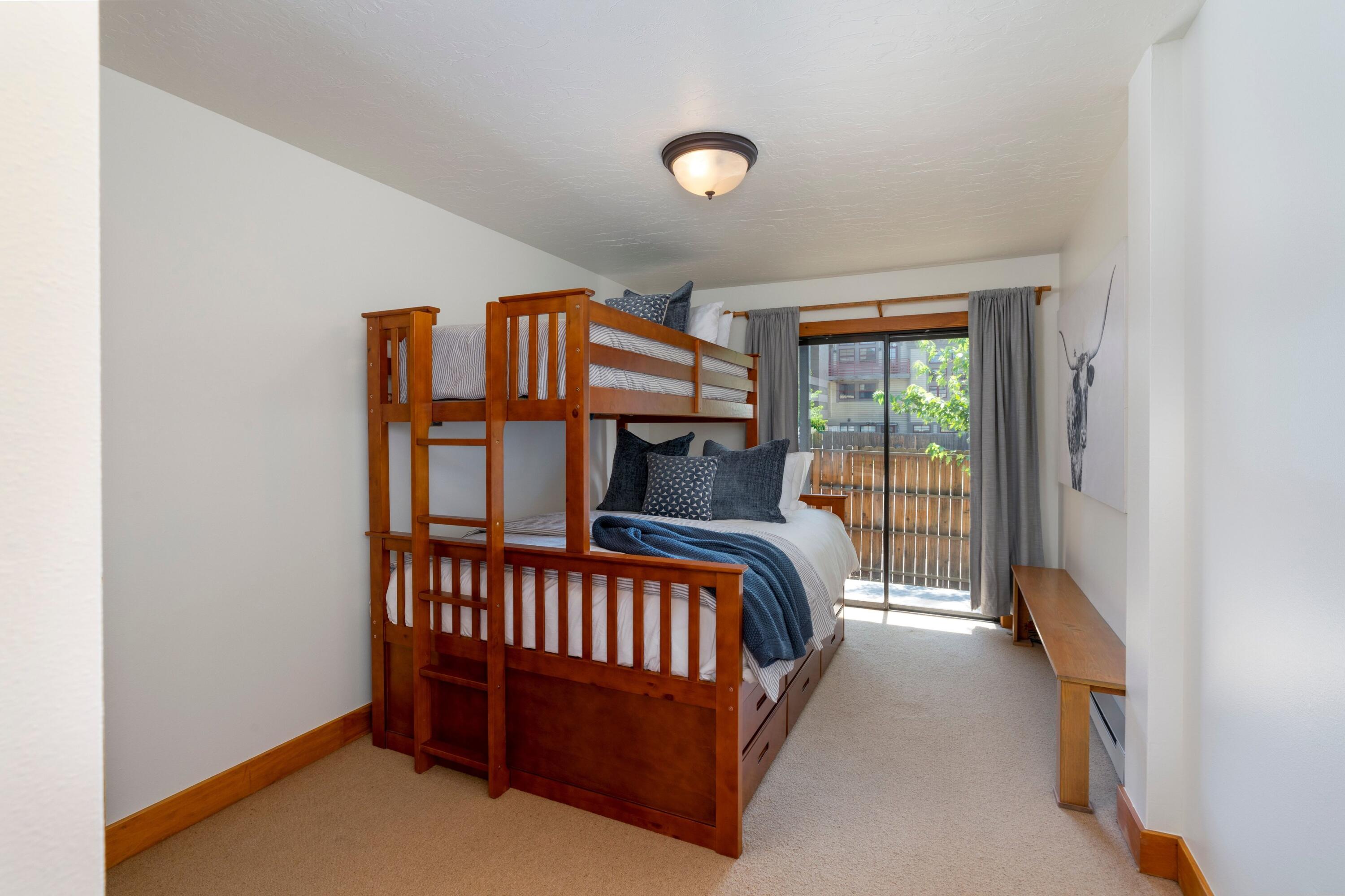 311 N 2ND Ave 4