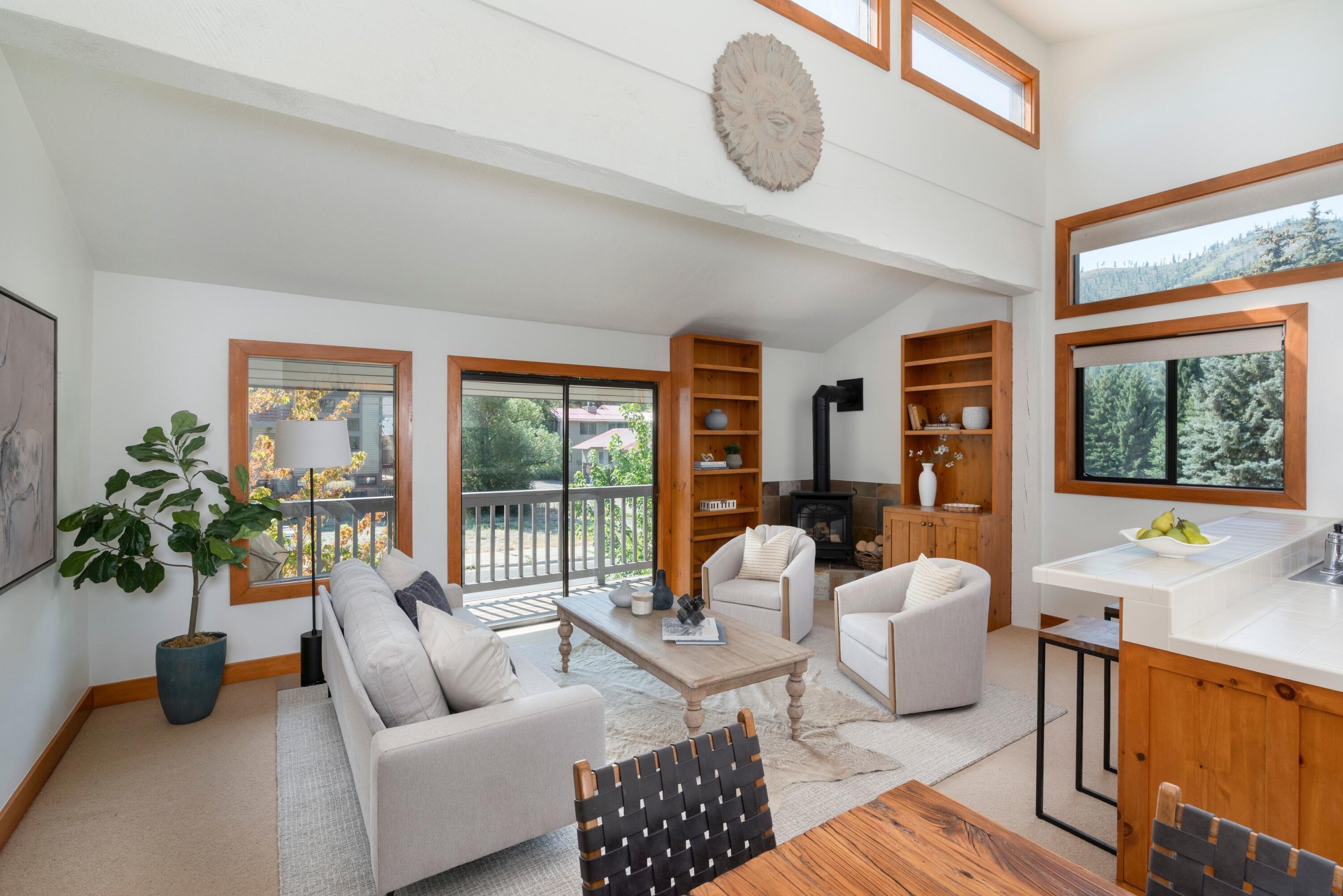 311 N 2ND Ave 4