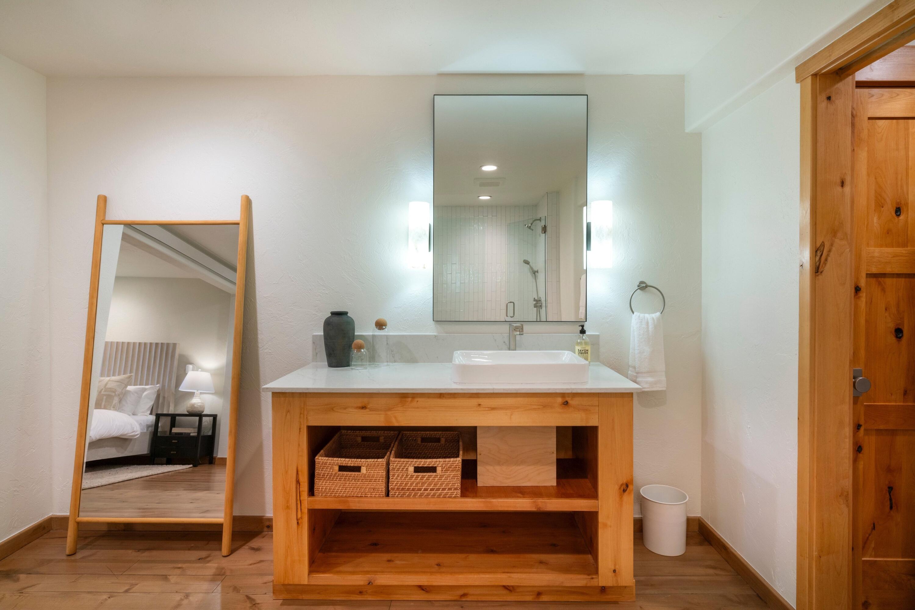 4007/4008 Bluff Condo Dr