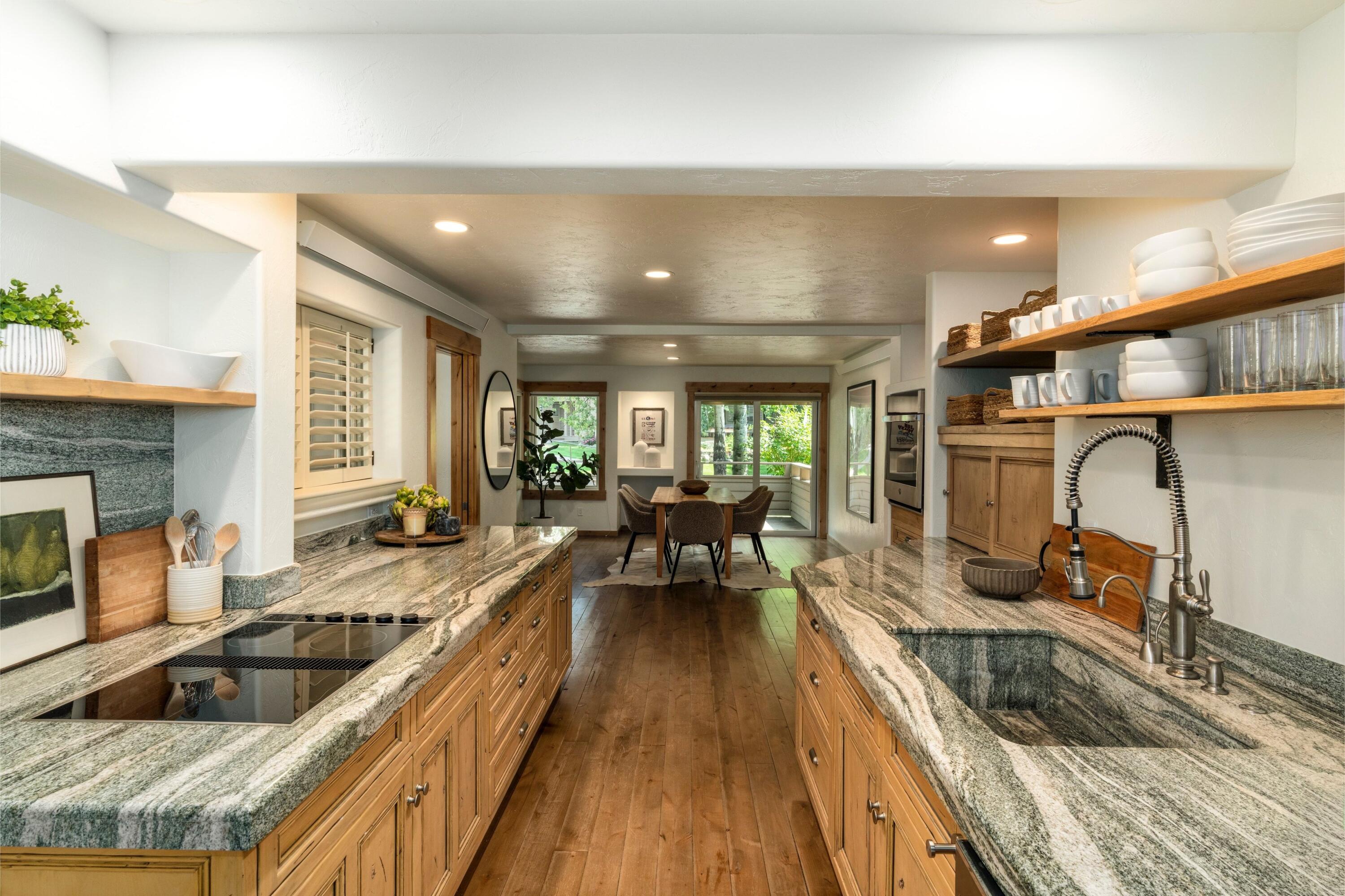 4007/4008 Bluff Condo Dr