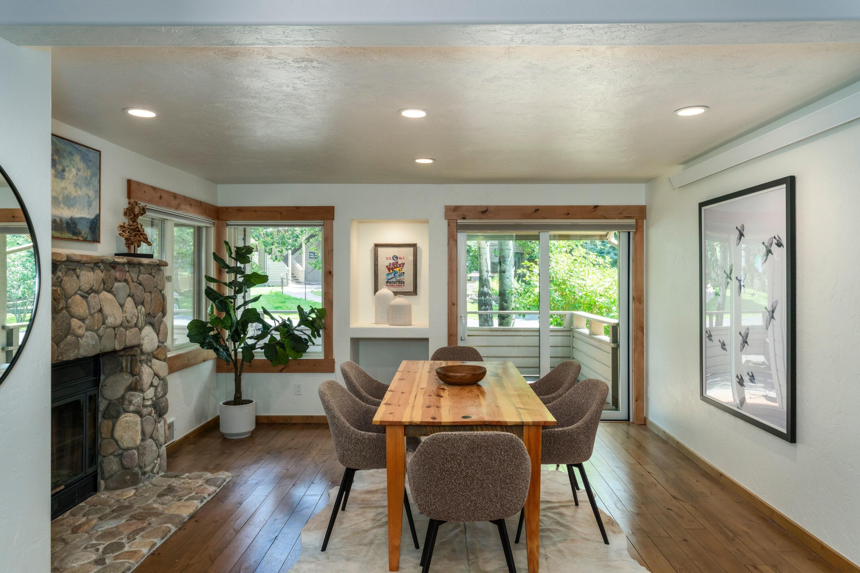 4007/4008 Bluff Condo Dr