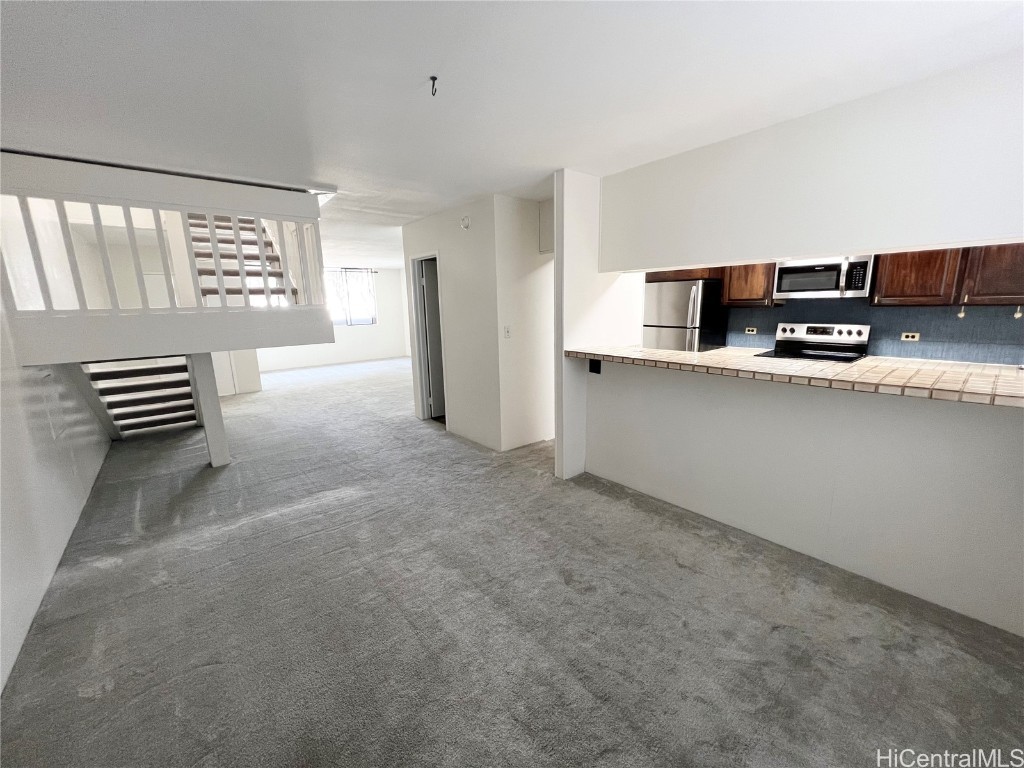 300-E Kawaihae Street 300E