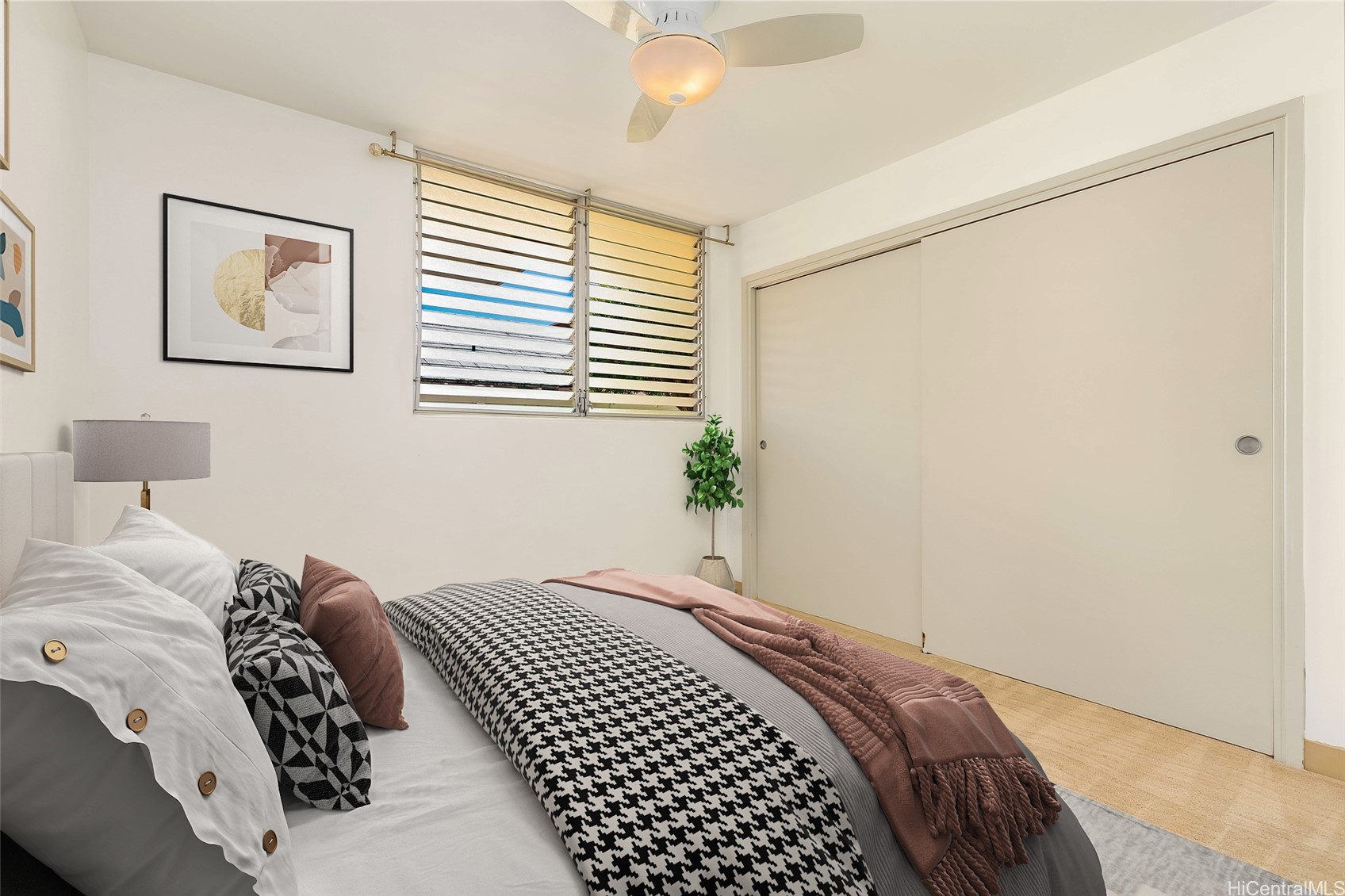 1323 Makiki Street A112
