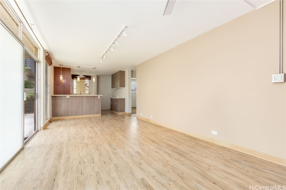 1323 Makiki Street A112