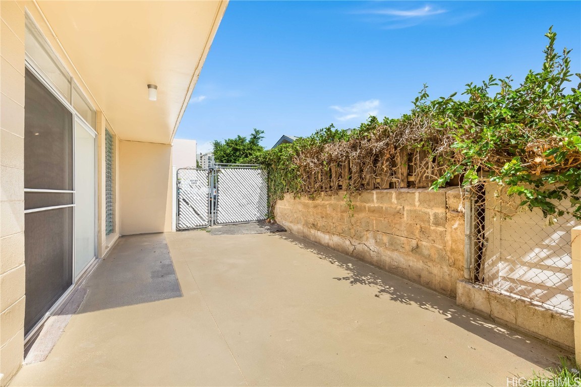 1323 Makiki Street A112