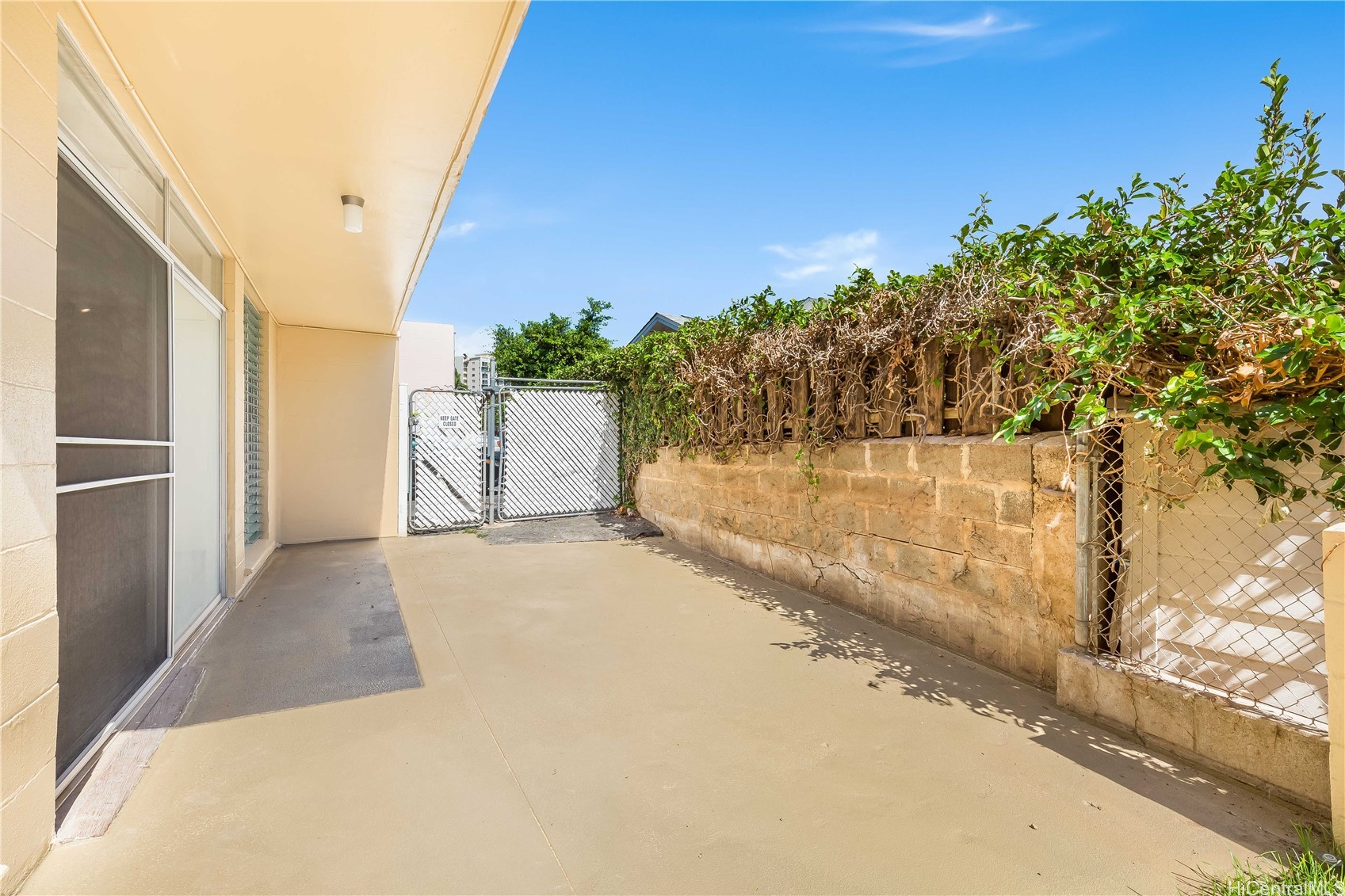 1323 Makiki Street A112