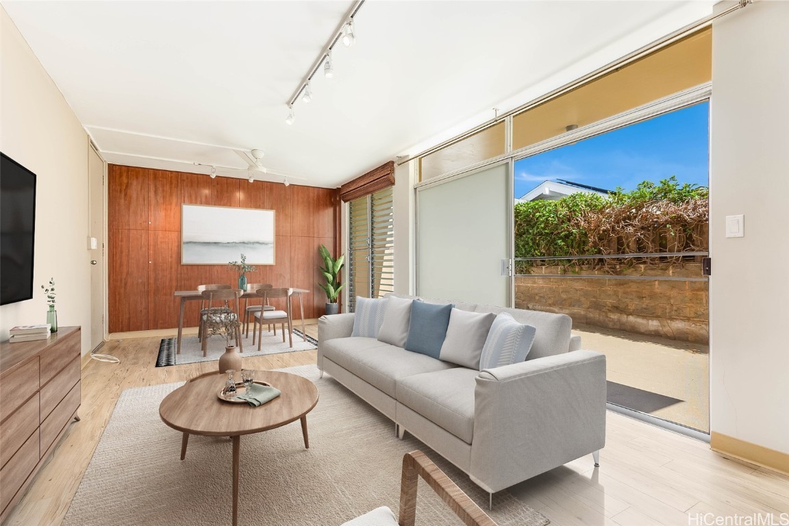 1323 Makiki Street A112