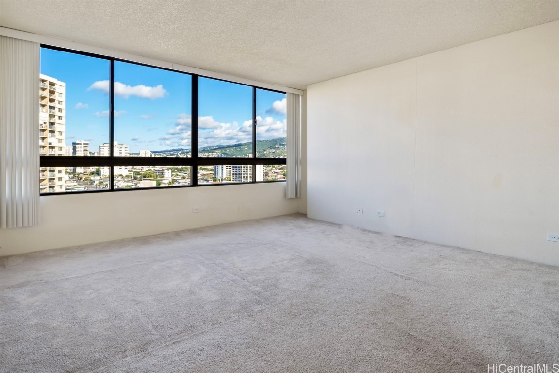 2499 Kapiolani Boulevard 1002